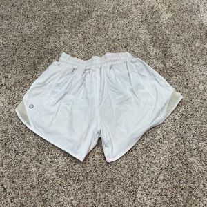 Lululemon shorty Hot Shorts
